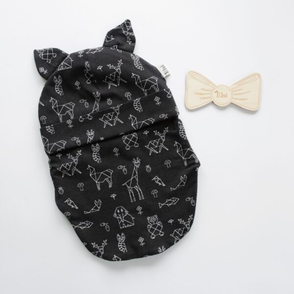 Loomad mustal (kõrvadega)