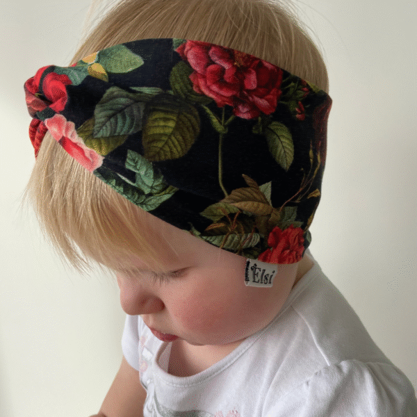 Mustal roosid Mustal roosid