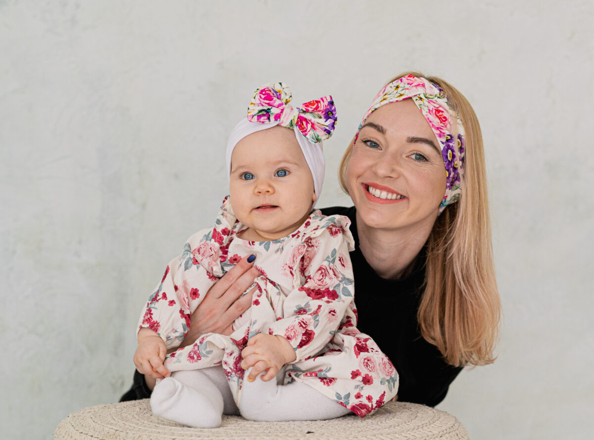 Valge peapael pojengid