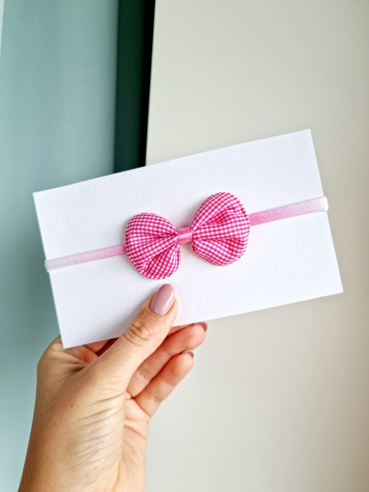 Roosa ruuduline lips