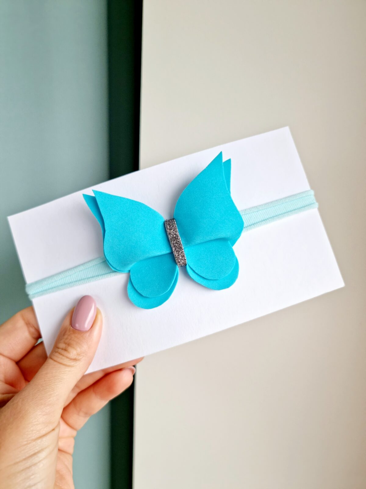 Sinakas-roheline liblikas