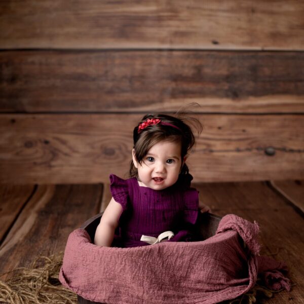 Jõulupeapael tumepunaste lilledega