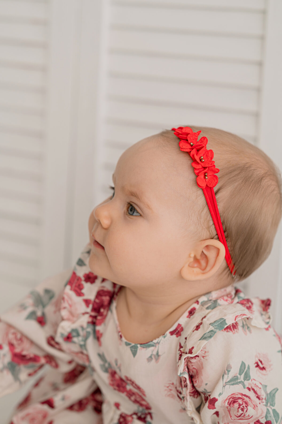 Photo254 Jõulupeapael punaste lilledega