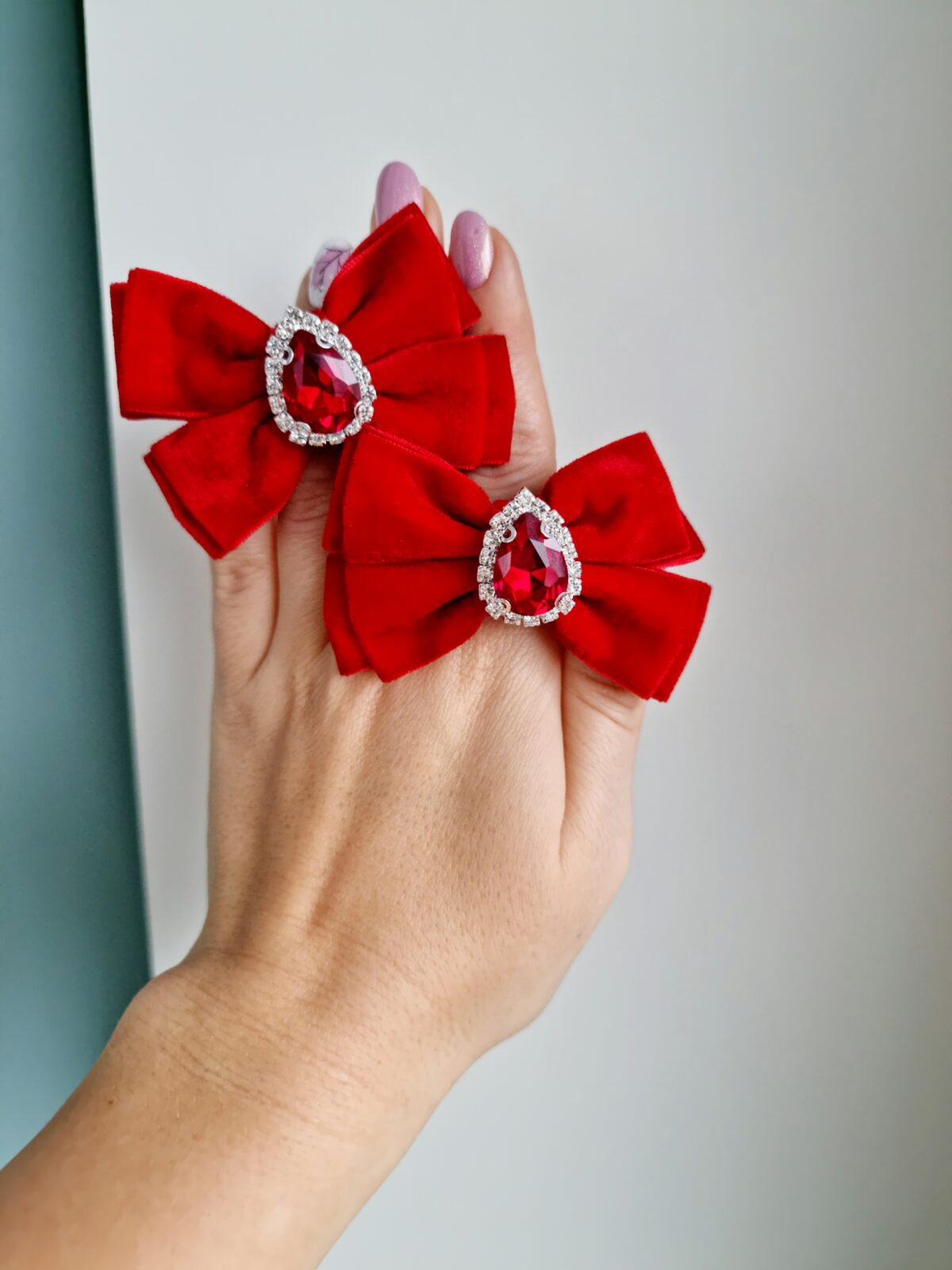 20211108_110759 Patsikumm sametist läikiva kiviga