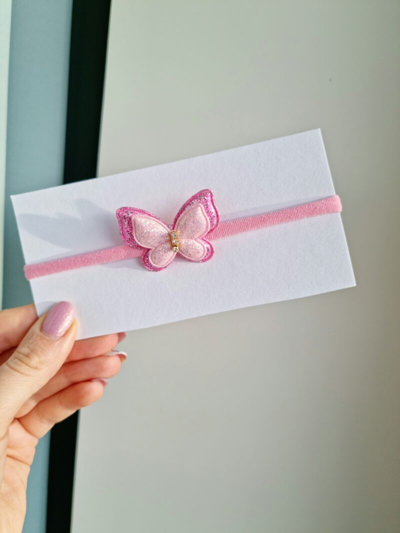 Läikiv liblikas roosa