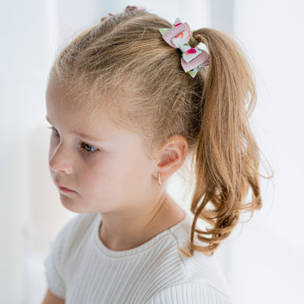 Kroko-klamber lilledega