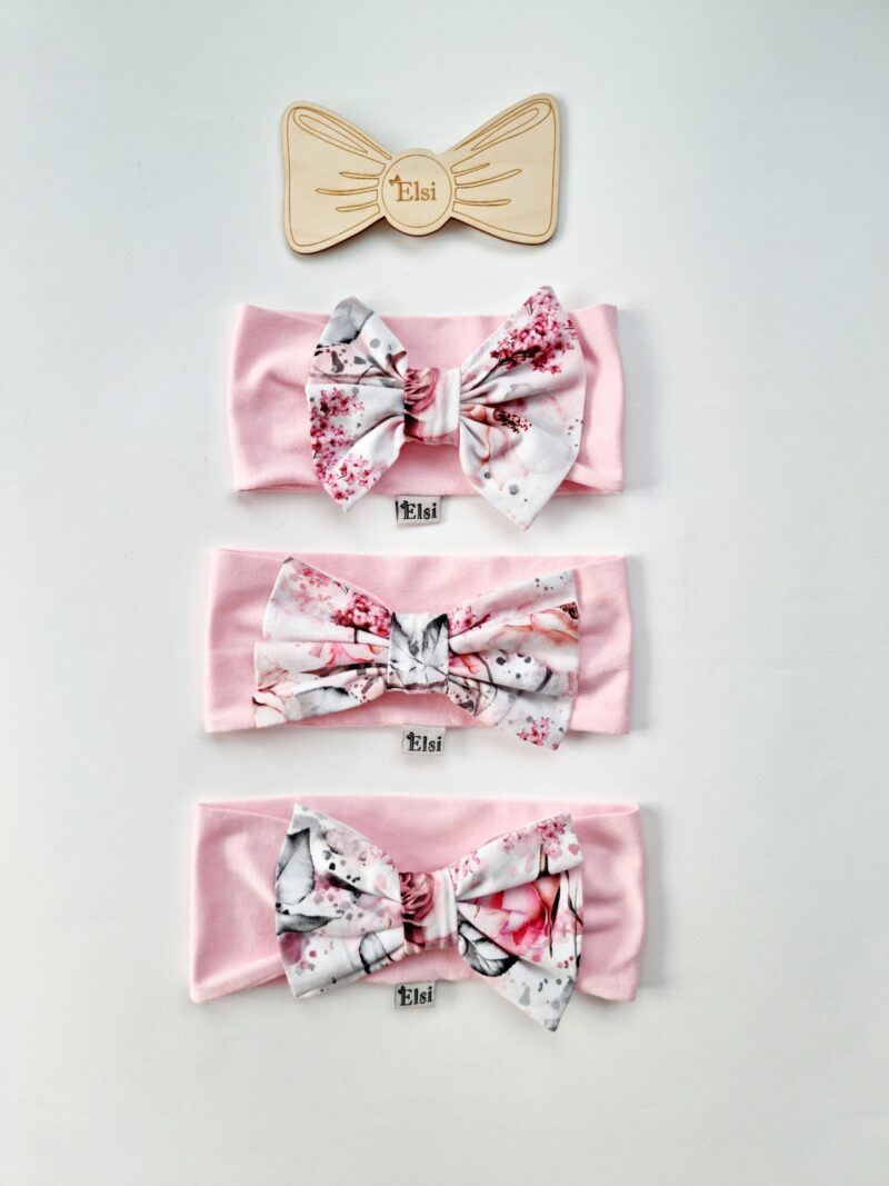 Roosa peapael roosidega