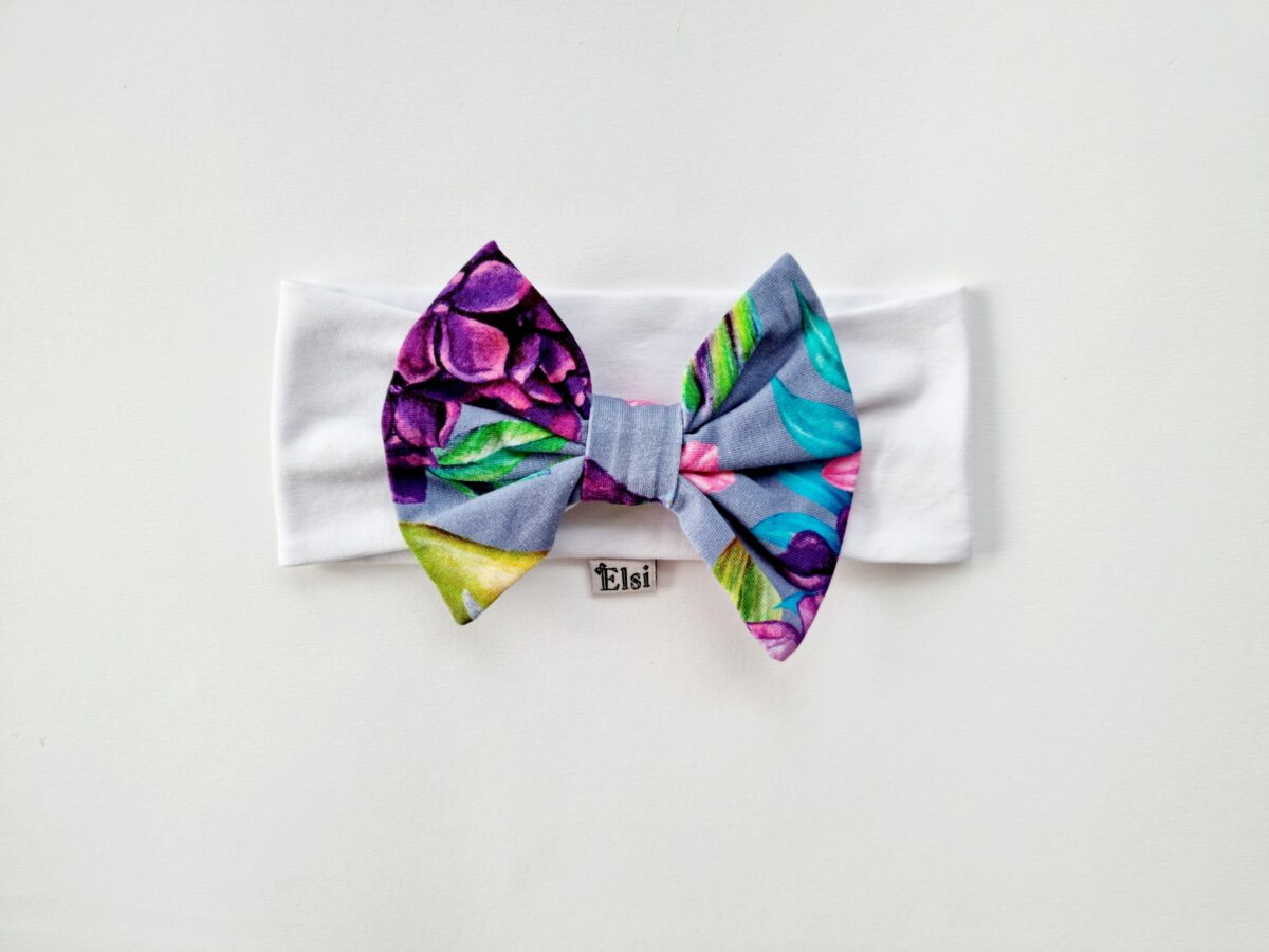 20211207_124839 Valge peapael halli lipsuga