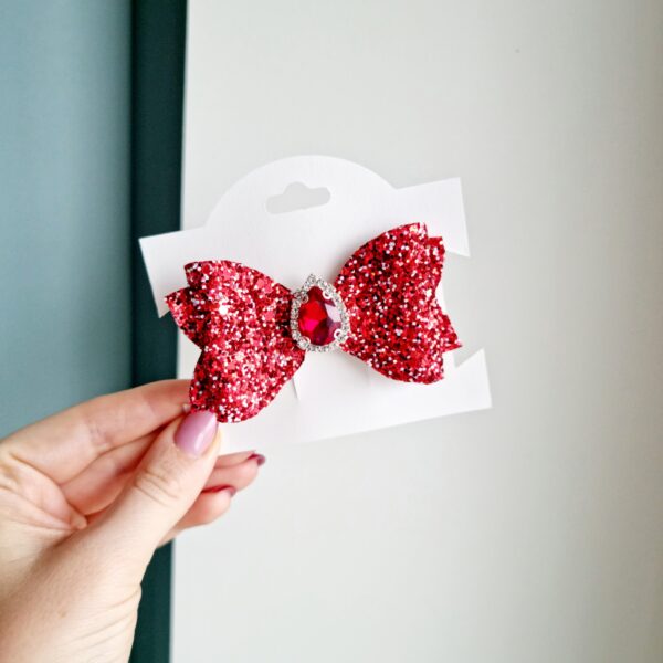 20211213_110717 Lips punase kiviga