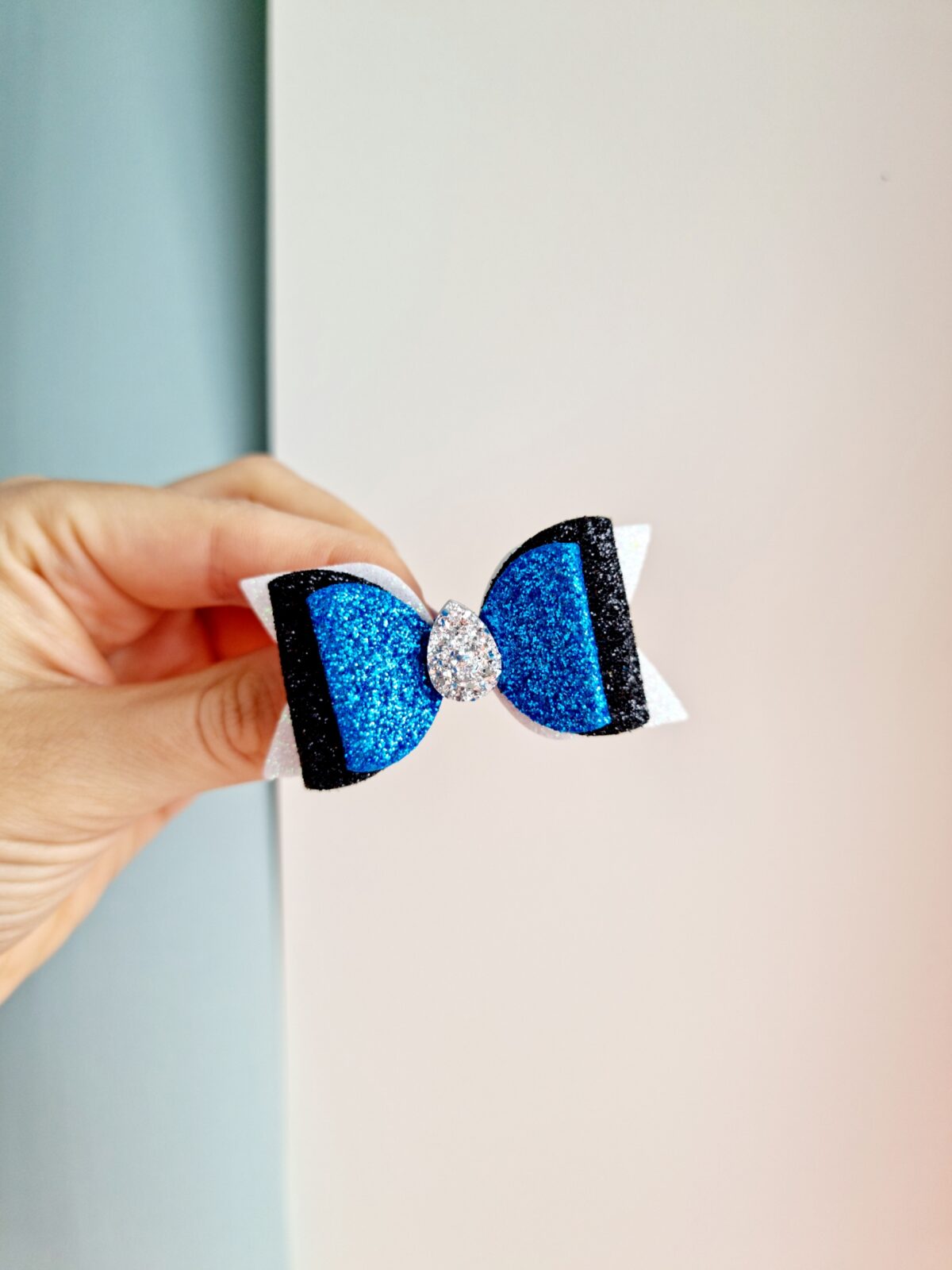 20220210_123537 Lips hõbedase piisaga