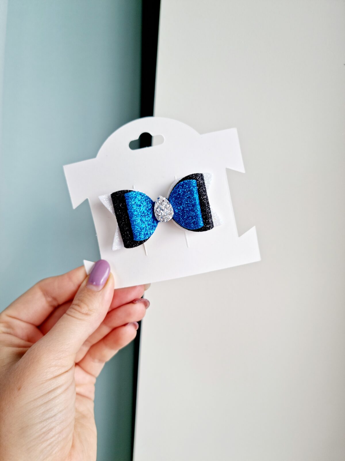 20220212_143511 Lips hõbedase piisaga