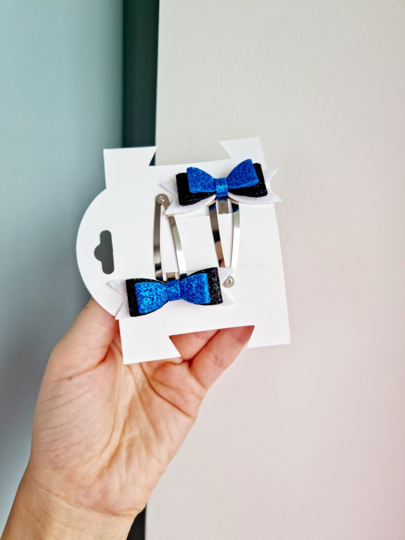 Sini-must-valge klamber