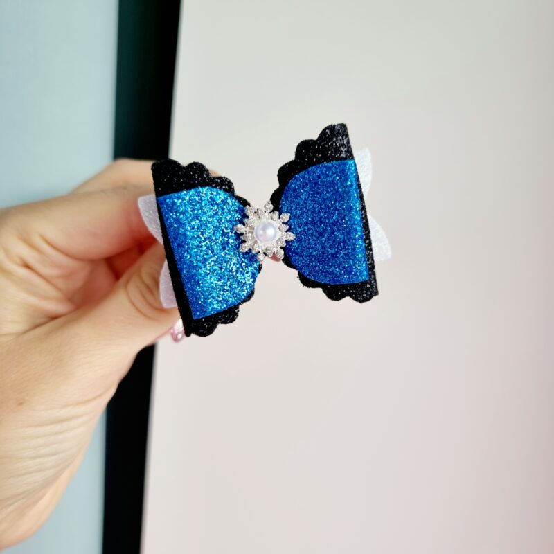 20220216_130129 Lips pärlitega hõbe