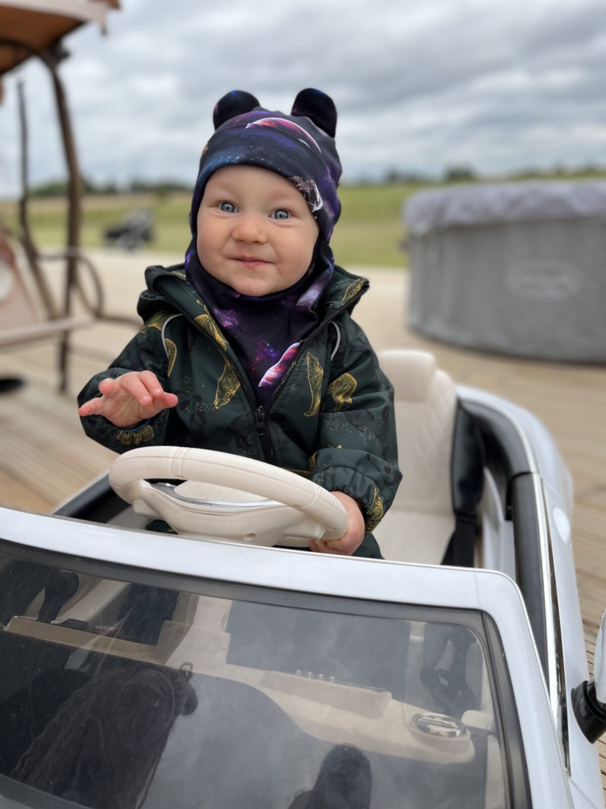 Kosmonaudid (kõrvadega)