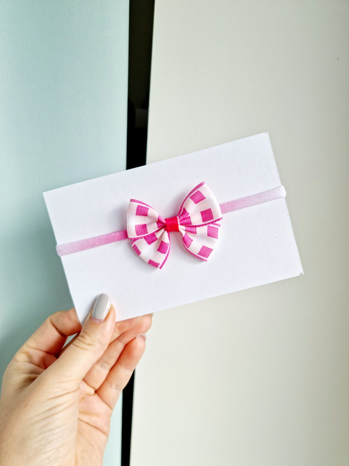 Roosa-ruuduline lips