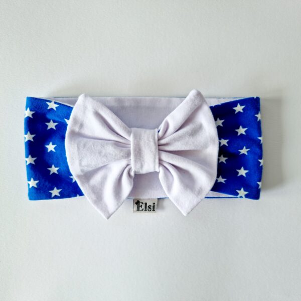 20220324_114150 Tähekestega peapael valge lipsuga