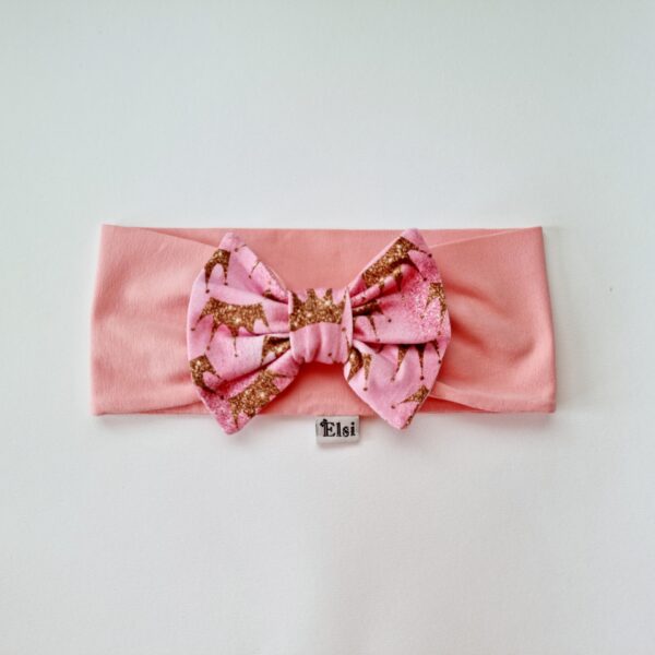 20220327_144643 Roosa peapael kroonilipsuga