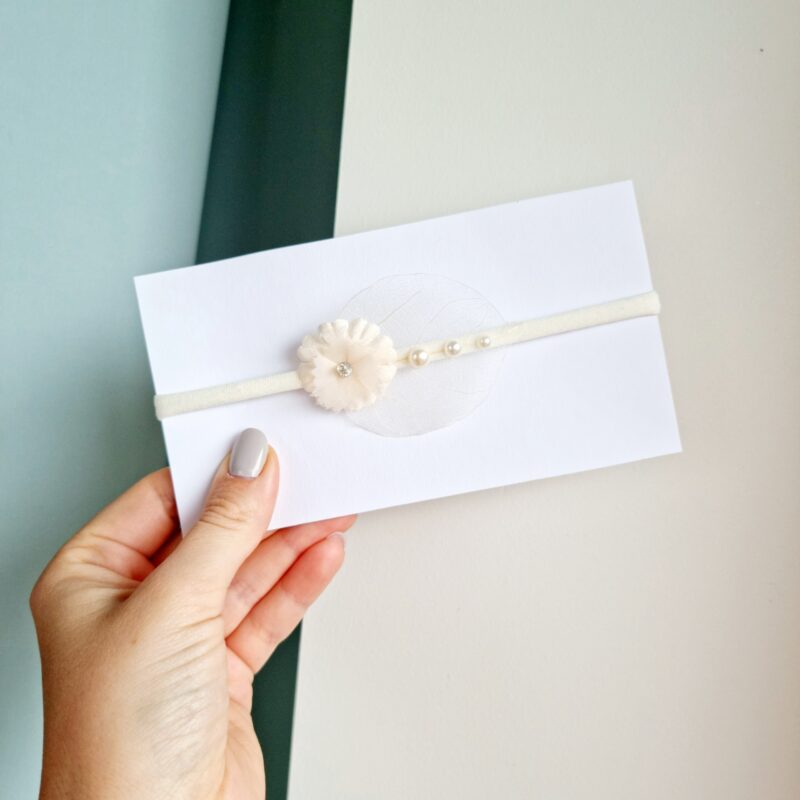 Leheke lille ja pärlitega