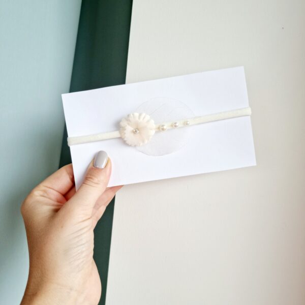 Leheke lille ja pärlitega