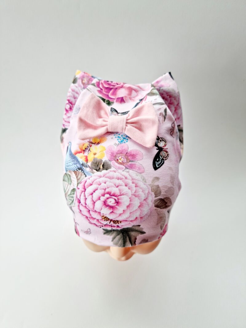 Linnud ja lilled roosal