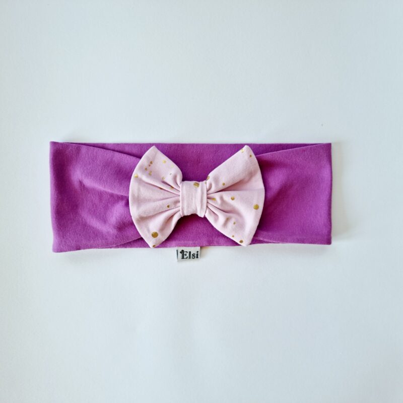 Lilla peapael roosal kuldsed täpid