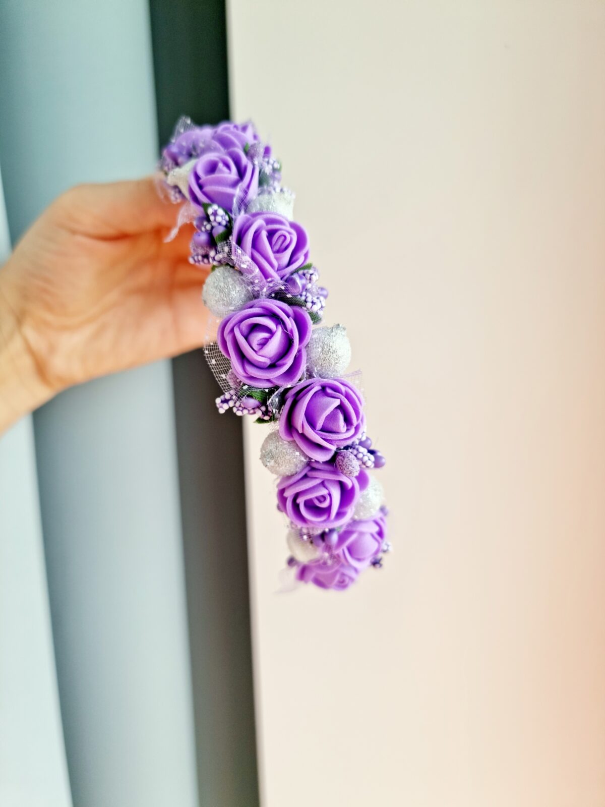 Lilla lilledega peavõru