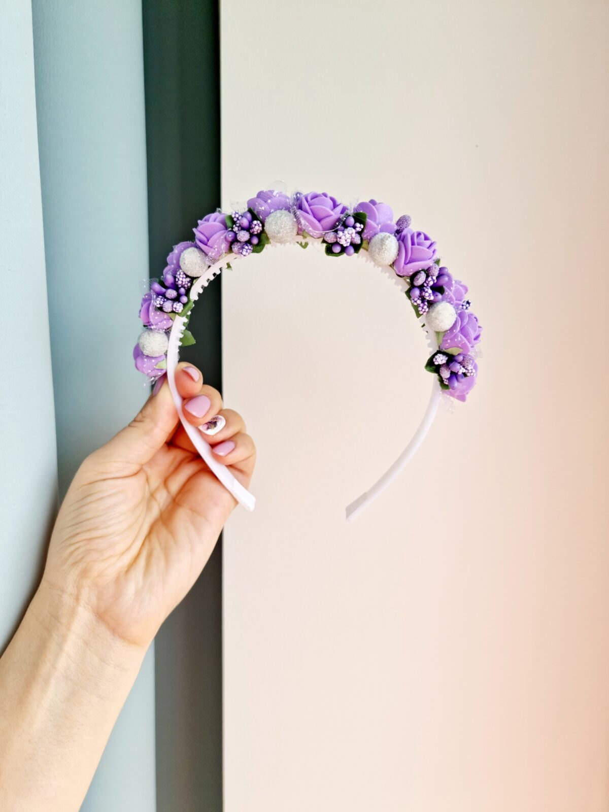 Lilla lilledega peavõru