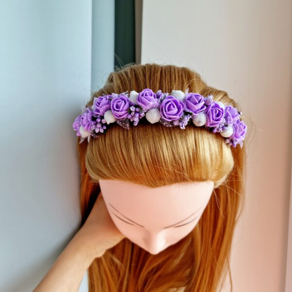 Lilla lilledega peavõru