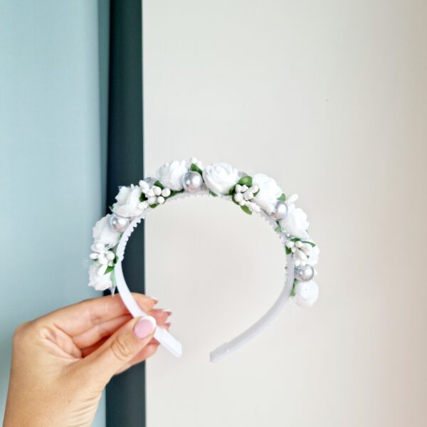 20220726_140532 Valge-hõbe lilledega peavõru