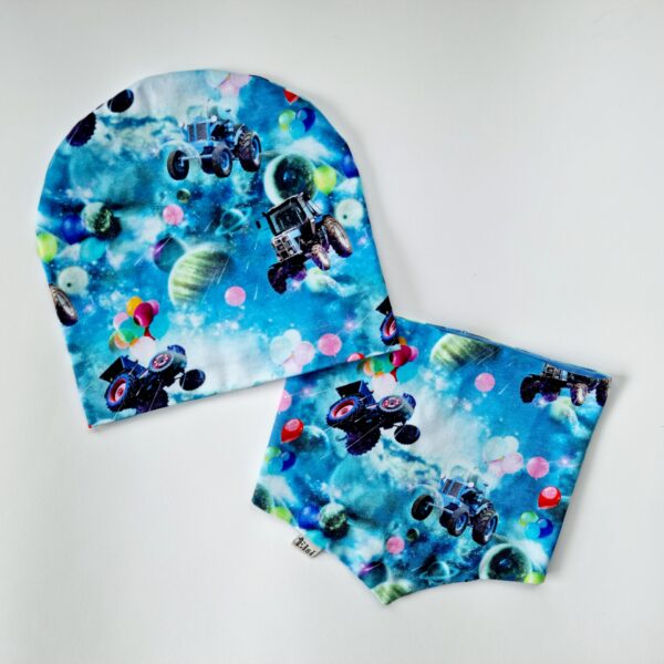 20220512_143150 Traktorid õhupallidega