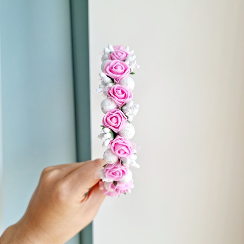 20220603_111517 Roosa-valge lilledega peavõru