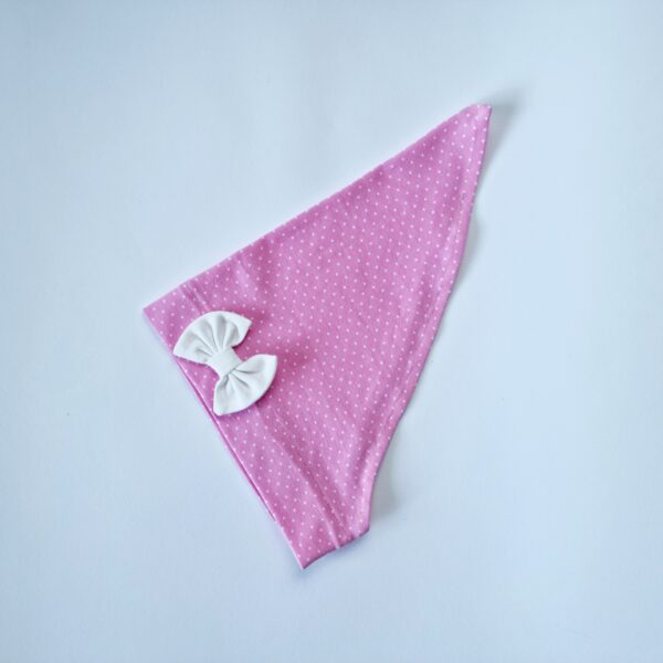 Pearätt valged täpid lipsuga