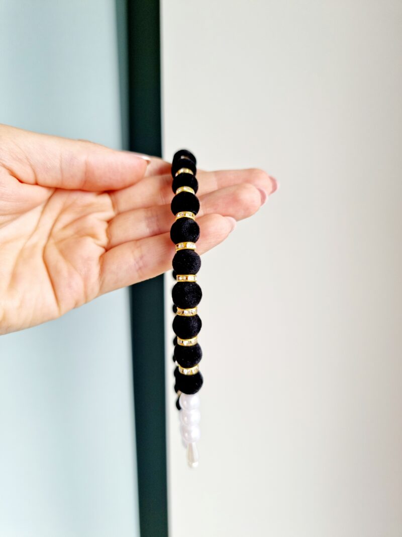 Pärlitega peavõru must