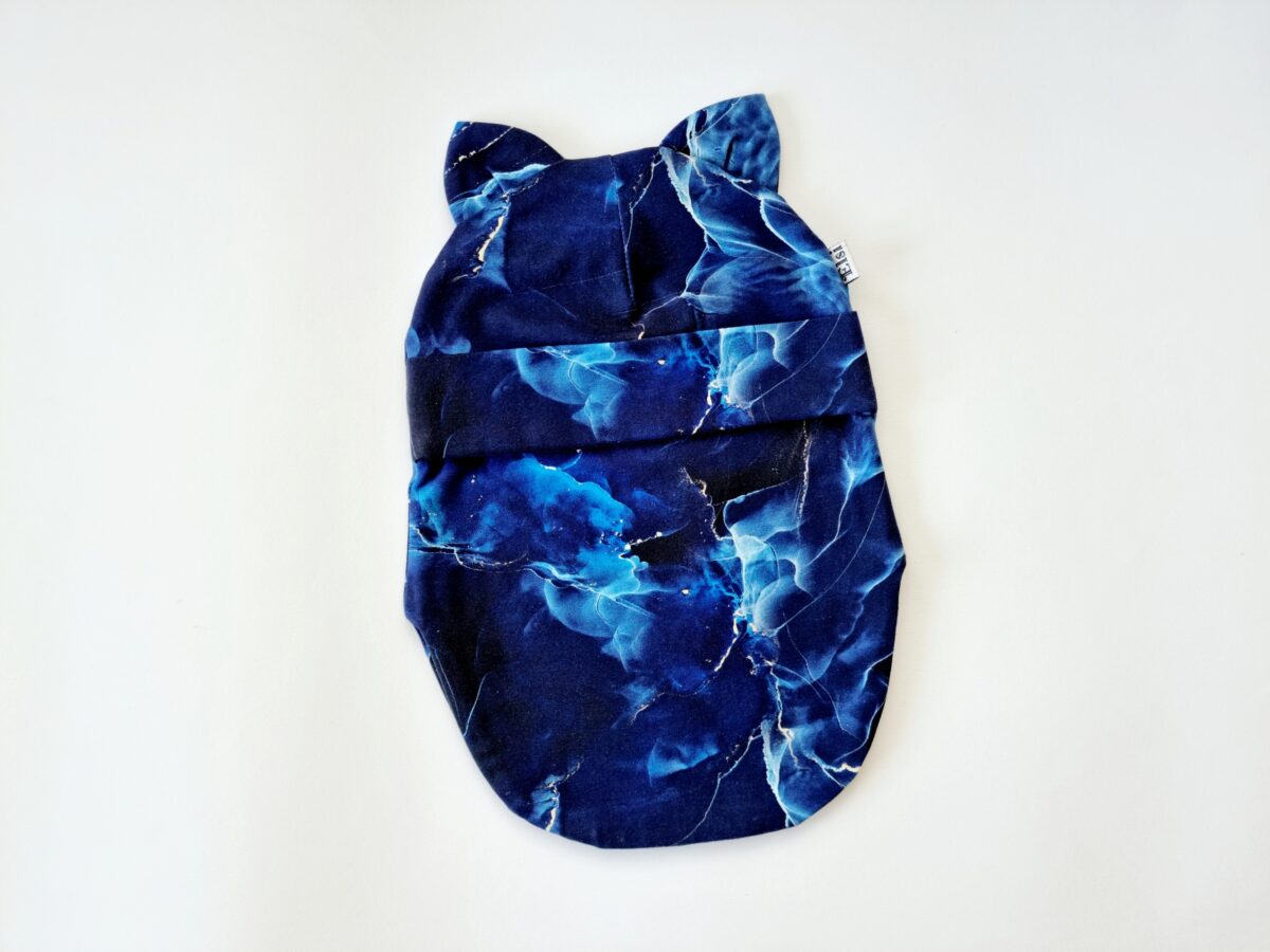 Tumesinine marmor (kõrvadega)