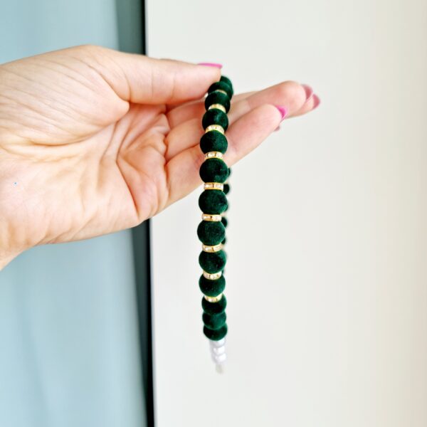 Pärlitega peavõru smaragdroheline