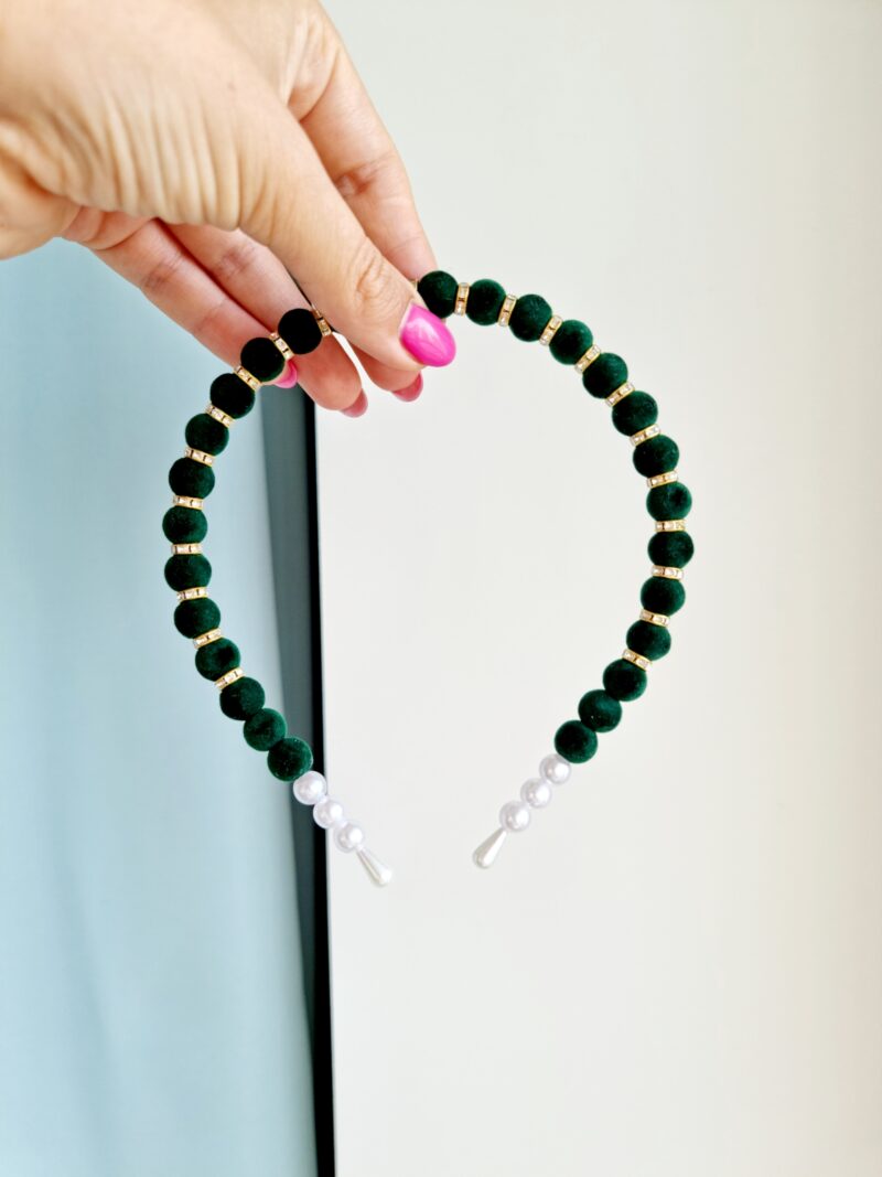 20220823_094911 Pärlitega peavõru smaragdroheline