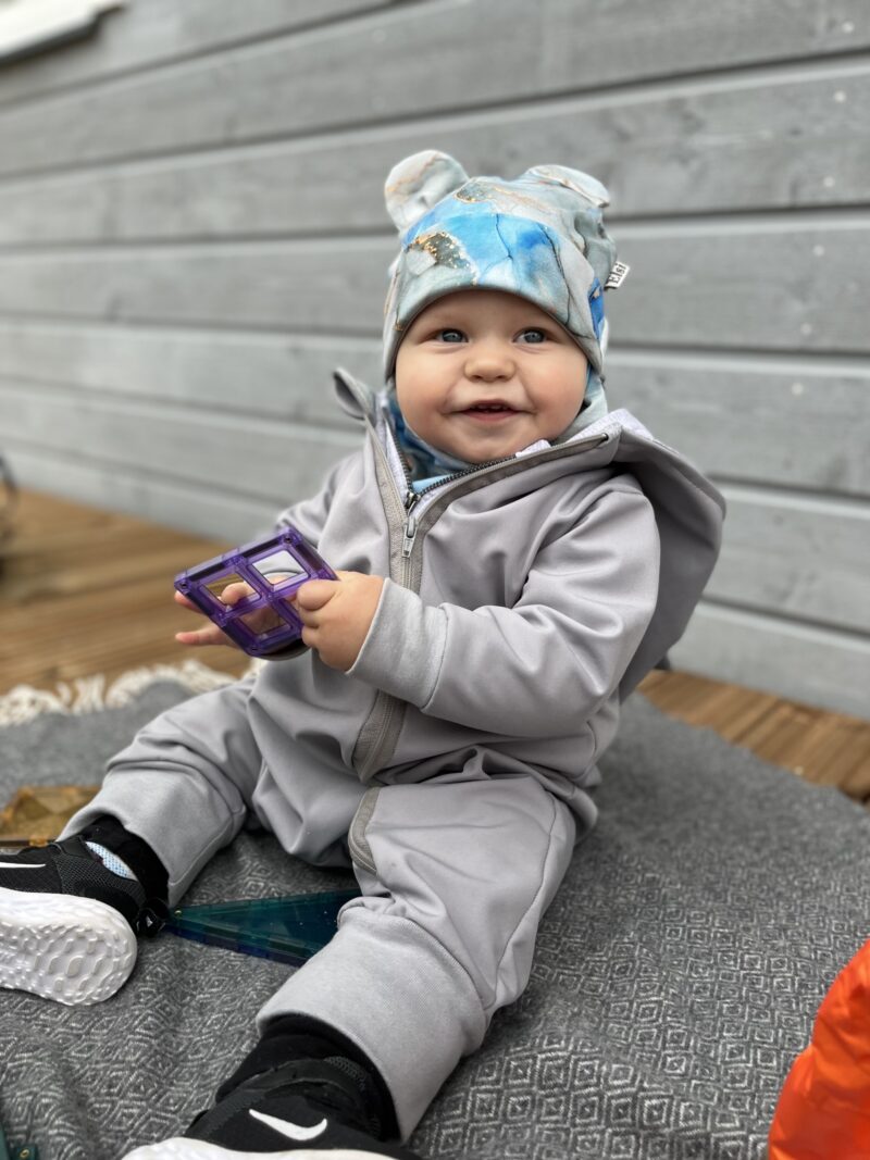 Sinakashall marmor (kõrvadega)