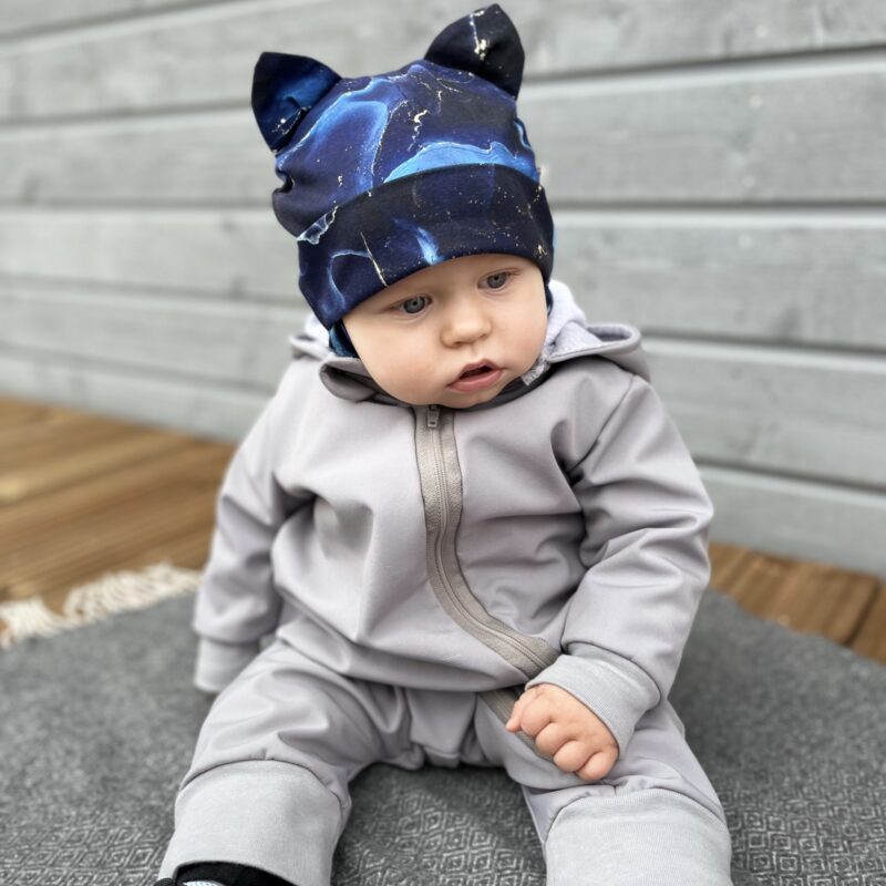 image00045 Tumesinine marmor (kõrvadega)