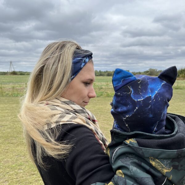 Tumesinine marmor (kõrvadega)