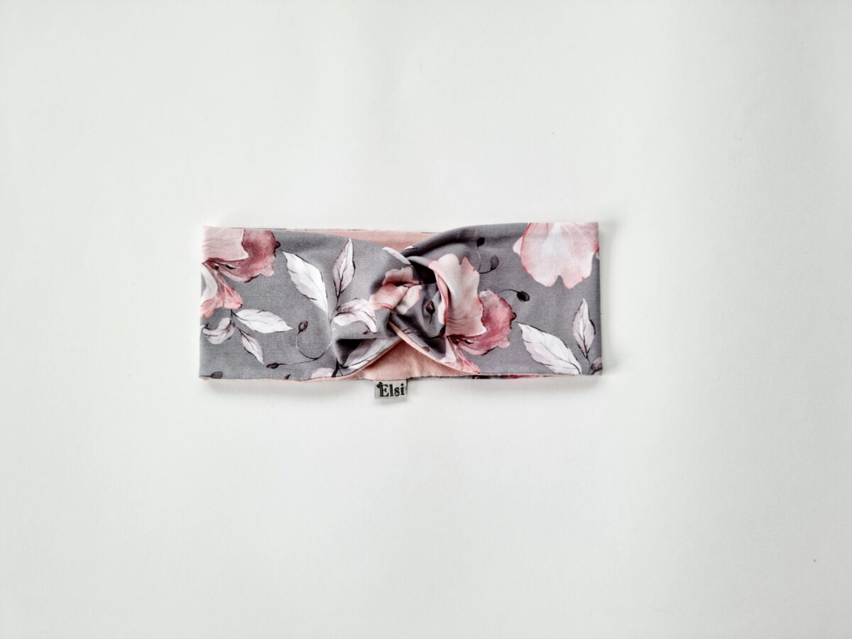 Hallil roosad lilled Hallil roosad lilled