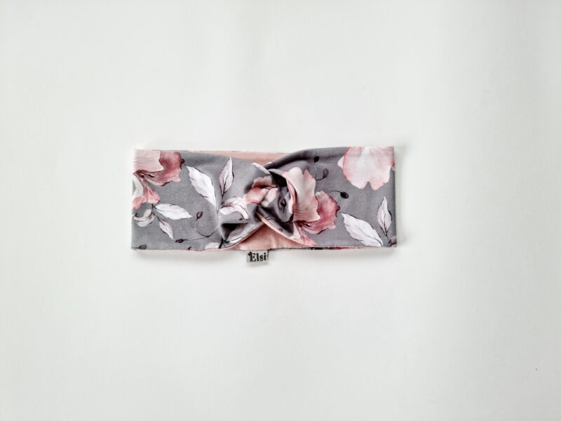 Hallil roosad lilled Hallil roosad lilled