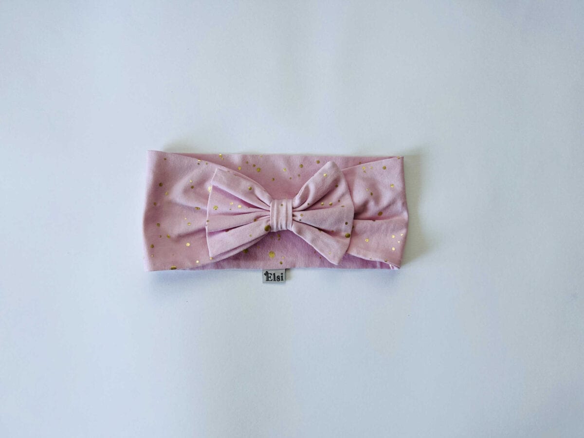 IMG_1587 Roosal kuldsed täpid lipsuga