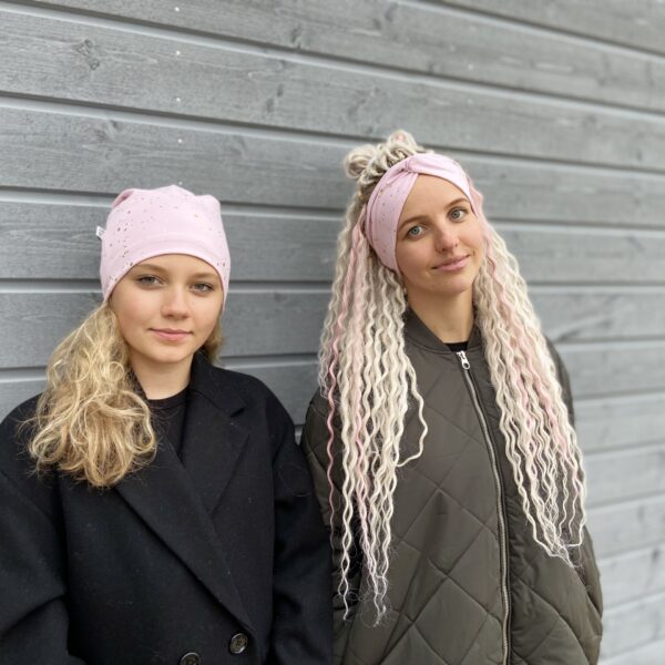 image00138 Roosal kuldsed täpid