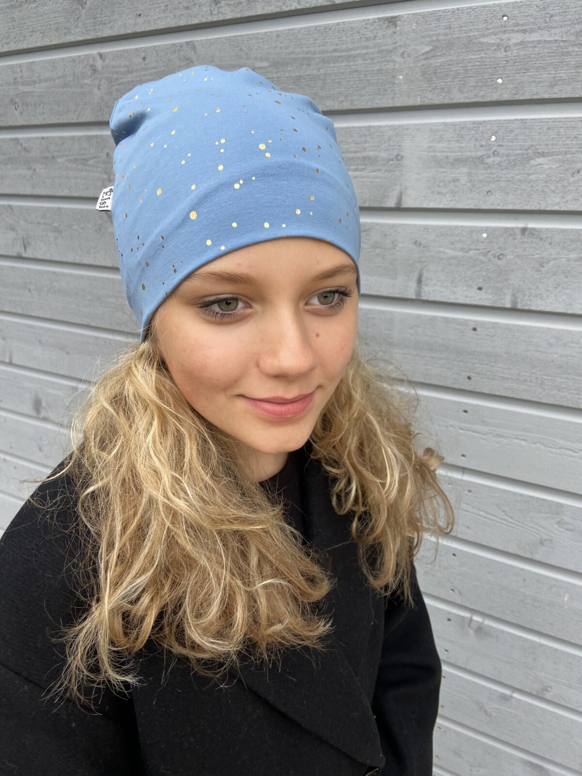 image00145 Sinisel kuldsed täpid