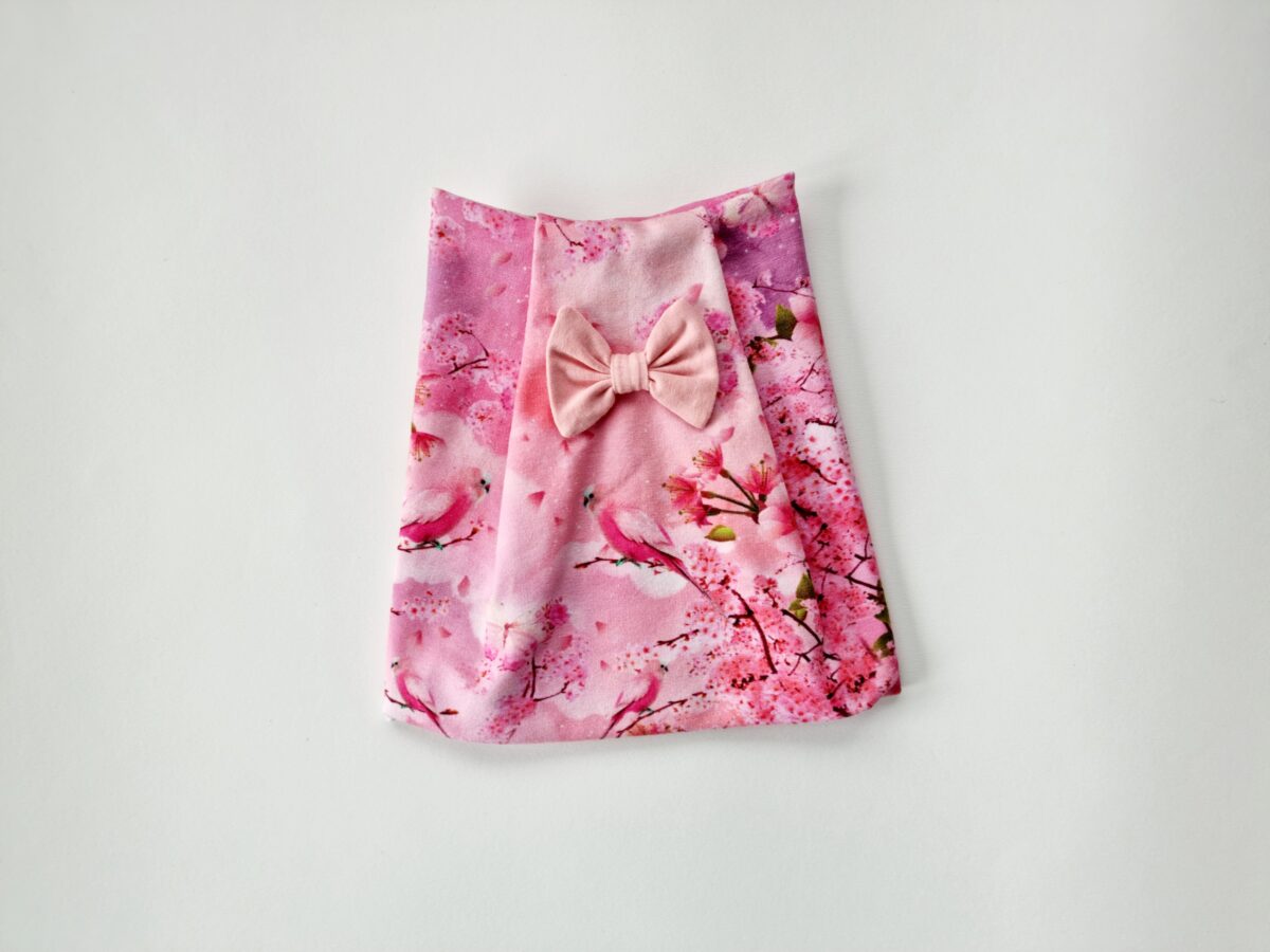 20221006_125512 Kiisumüts papagoide ja lipsuga