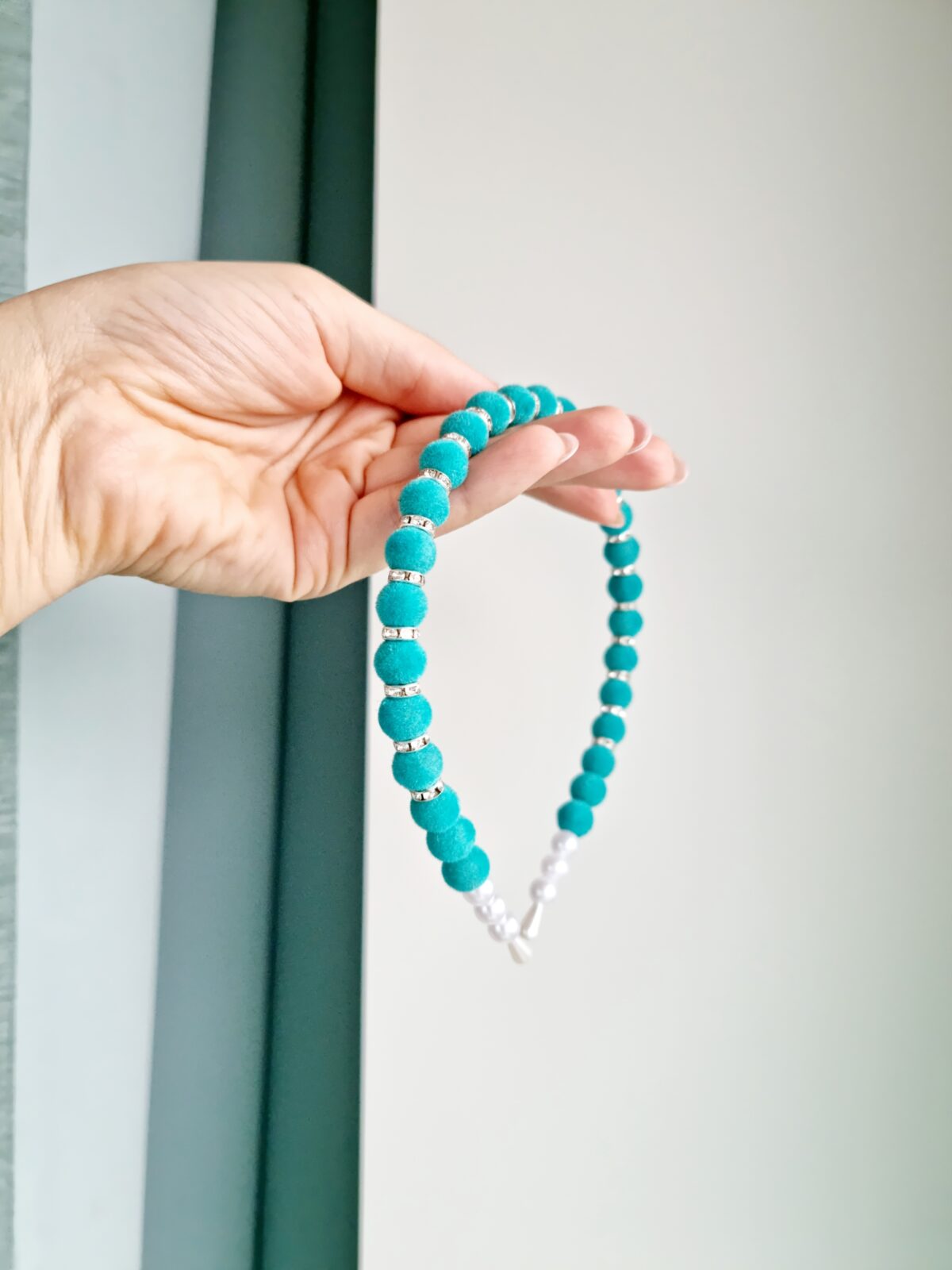 Pärlitega peavõru münt