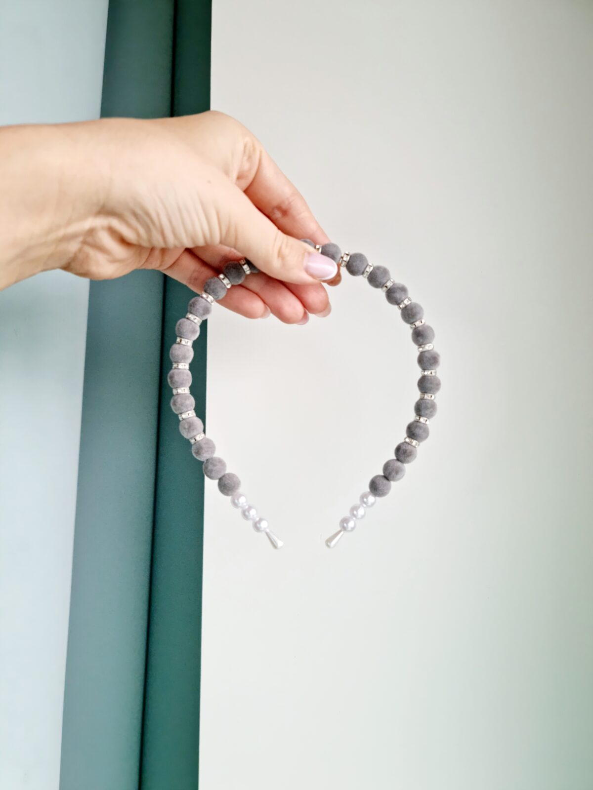 20221116_103152 Pärlitega peavõru hall