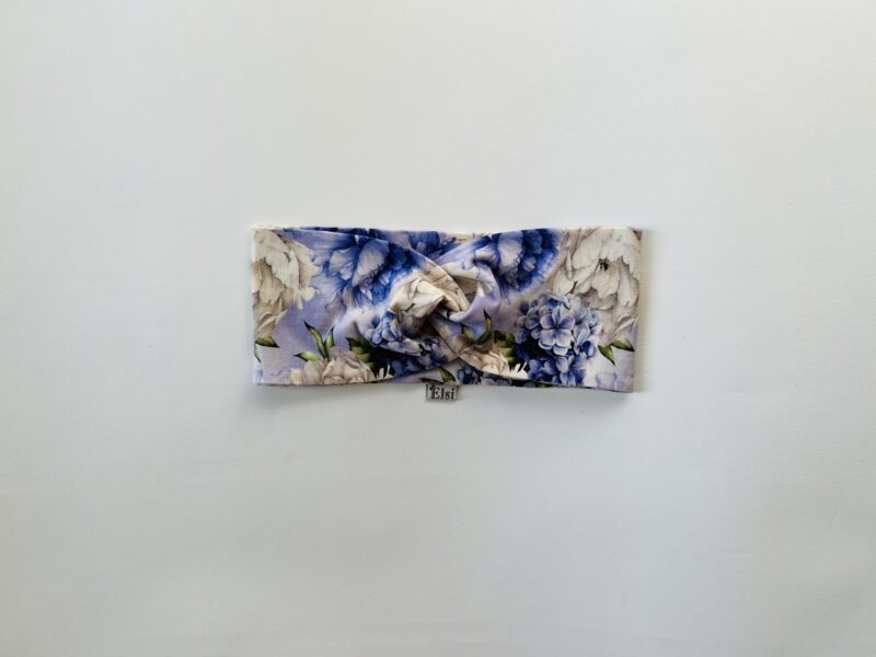 Helelillad pojengid ja sirelid