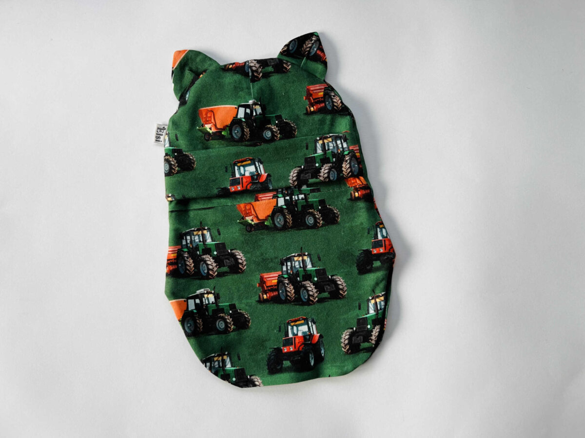 IMG_5934 Traktorid (kõrvadega)