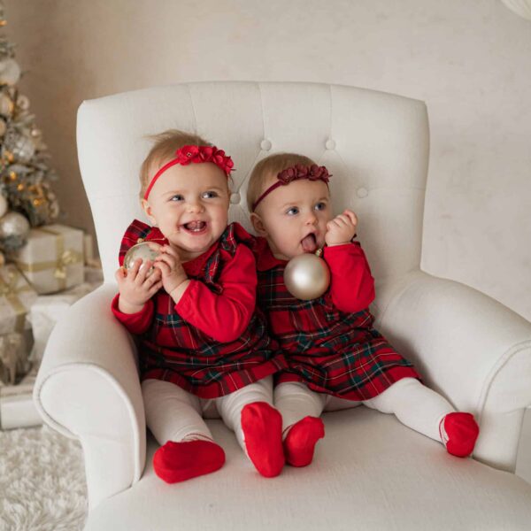 Photo261 Jõulupeapael punaste lilledega2